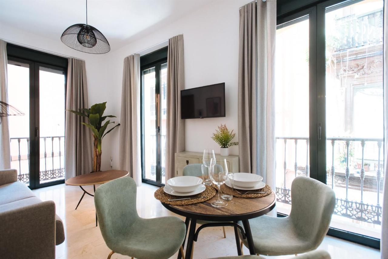 Chiqui And Vicente Suite Apartments Севиля Стая снимка