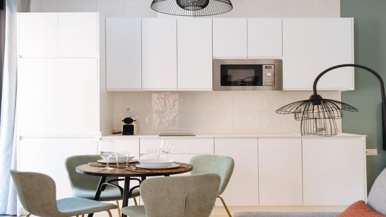 Chiqui And Vicente Suite Apartments Севиля Екстериор снимка